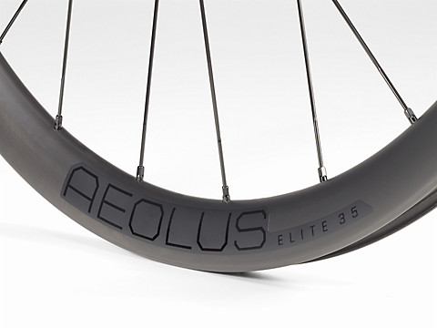 驚き価格のカーボンホイール Bontrager Aeolus Elite Discホイール