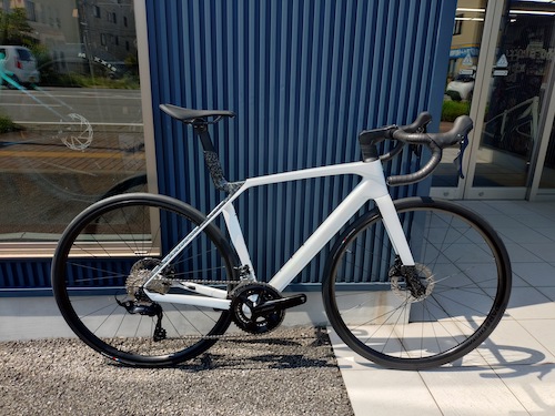 【ニューカラー】TREK 2026年モデル Madone SL 5 Gen 8入荷です。
