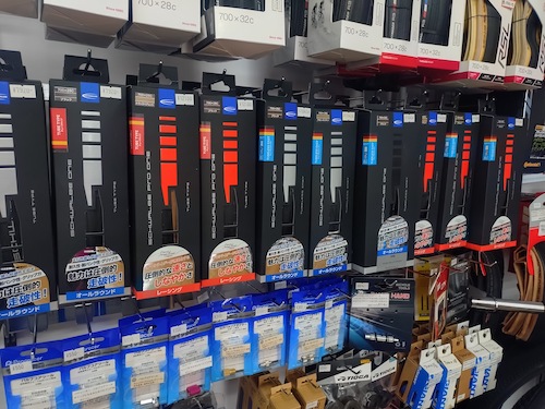 Schwalbe（シュワルベ）のロードタイヤを在庫してます。