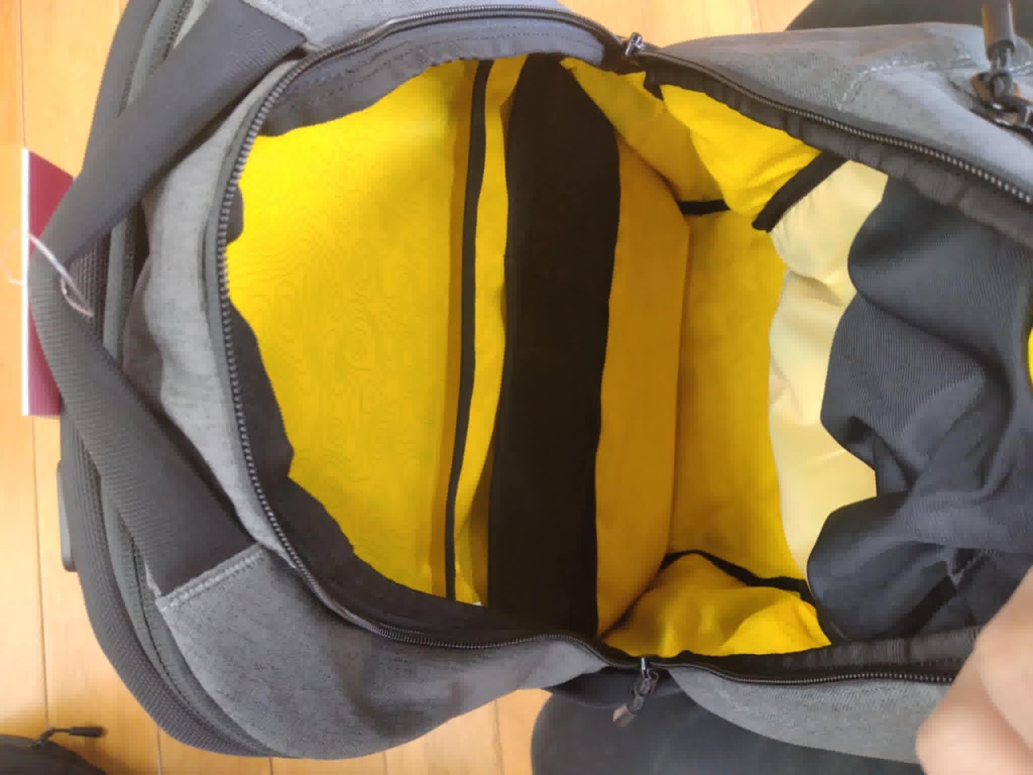 プレゼントにいかがでしょう？？いいバックパックあります。