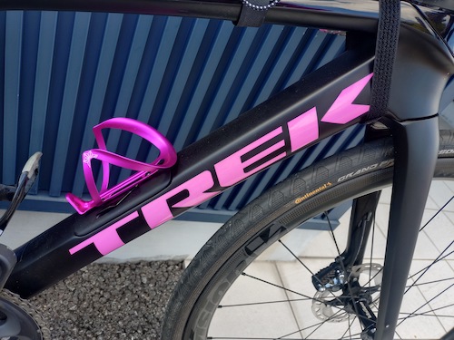 【自分好みの1台が作れる。】ステッカー屋さんを紹介できます。